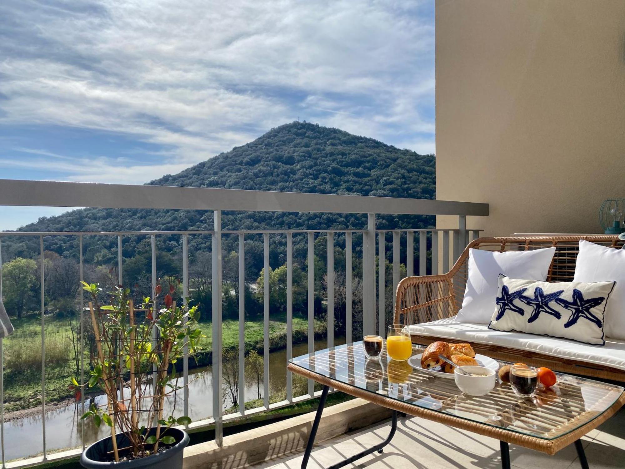 Appartement Luxe Vue Mer Et Collines Avec Piscine Mandelieu Esterno foto